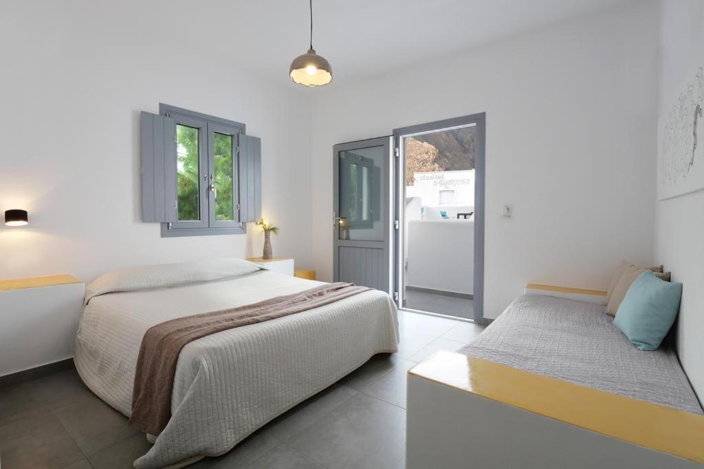 Perissa Blue Dome Rooms Exterior photo